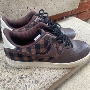 Brown & cream Retro Men’s Air Force 1’s